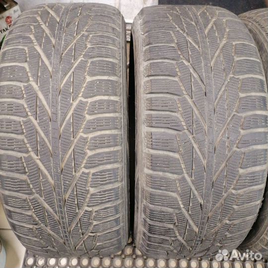 Nokian Tyres Hakkapeliitta R2 SUV 255/50 R19 107R