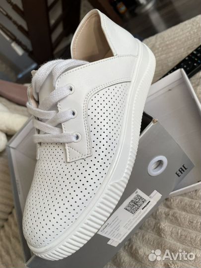 Кроссовки женские 38 размер натуральная кожа