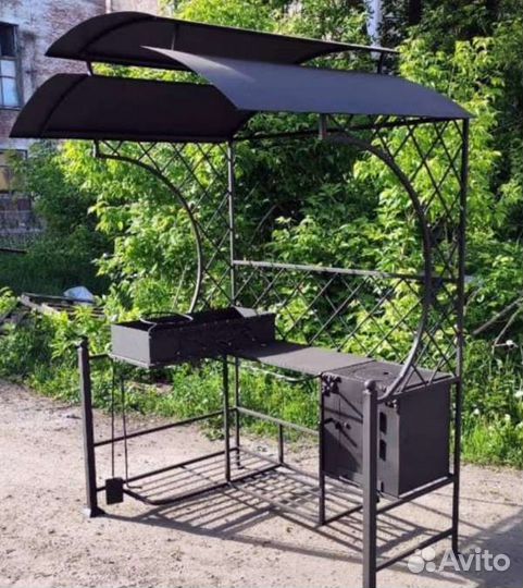 Мангал с крышей