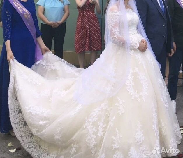 Свадебное платье