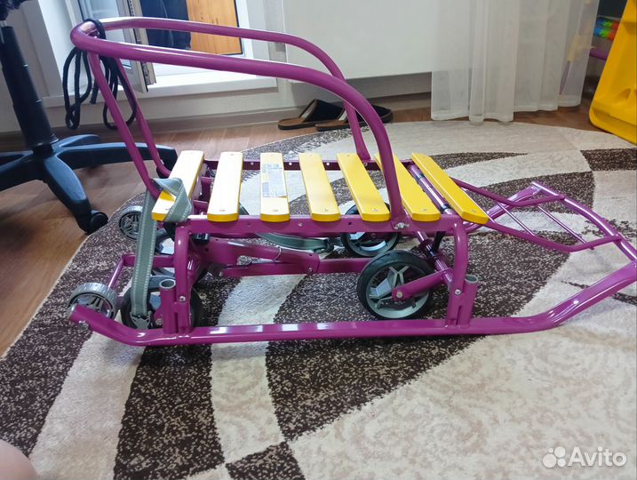 Детские санки на колесах