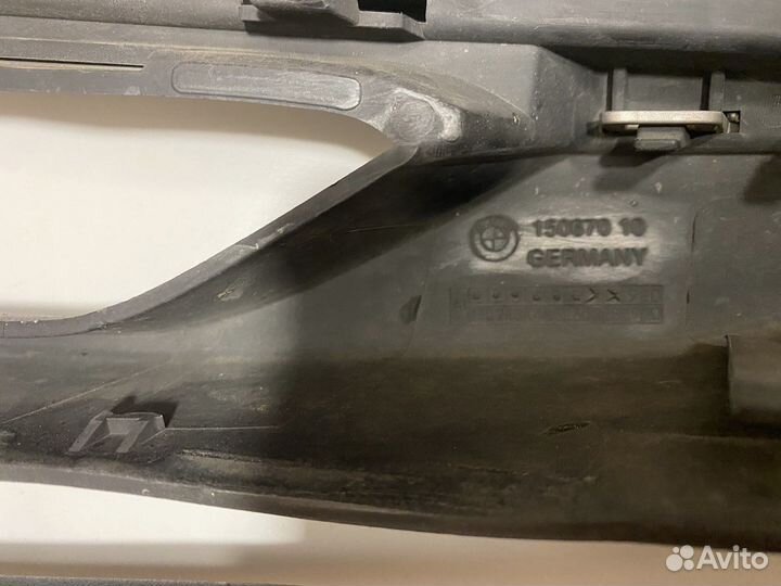 Решетка в бампер BMW g30 левая