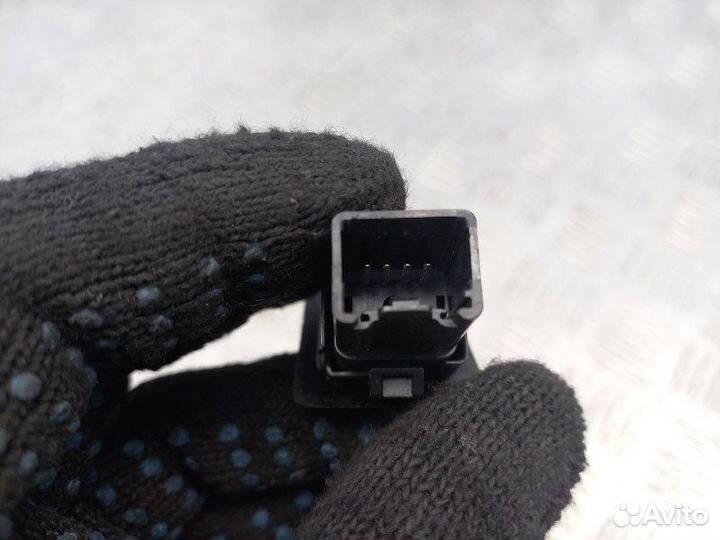 AUX Volvo Xc 70 2.4 D5244T 185 Л.С дизель 2008