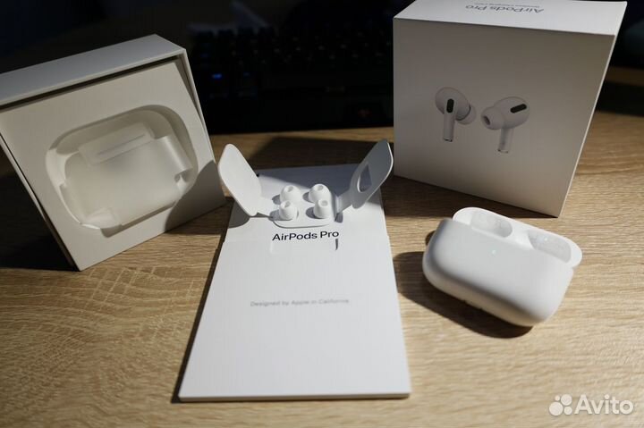 Apple Airpods pro 1 ориг. (дефект правого наушника