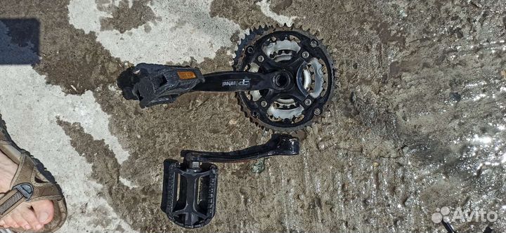 Педали на велосипед