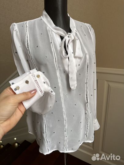Белая блузка в размере М