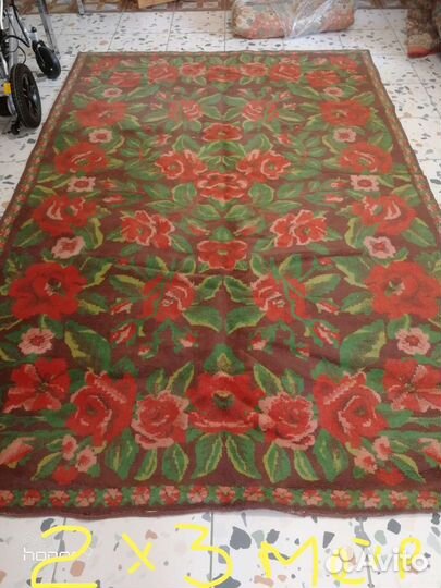 Ковёр шерстяной 2 на 3 метра б/у