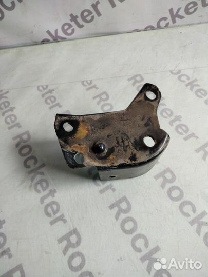 Кронштейн Chevrolet Cobalt 2014