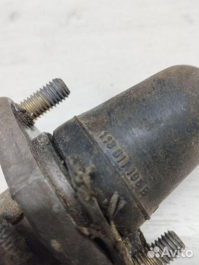 Главный цилиндр сцепления Volvo 940 Вольво 960