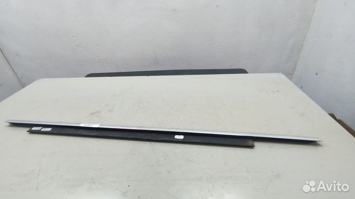 Молдинг стекла Audi A6 (C7), 2012