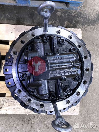 Бортовой редуктор Hitachi ZX250LCH-5G 9256989