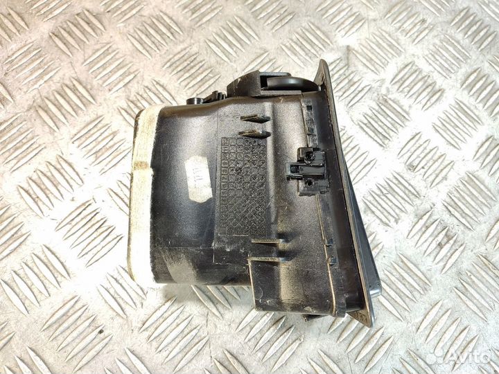 Дефлектор воздушный Peugeot 406 1995-1999