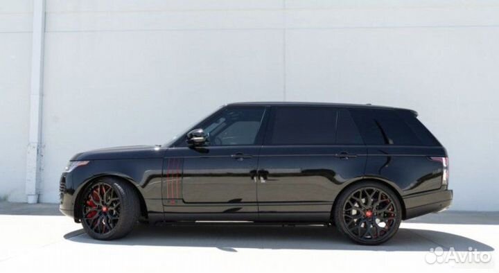 Кованые диски R23 в стиле Vossen на Range Rover