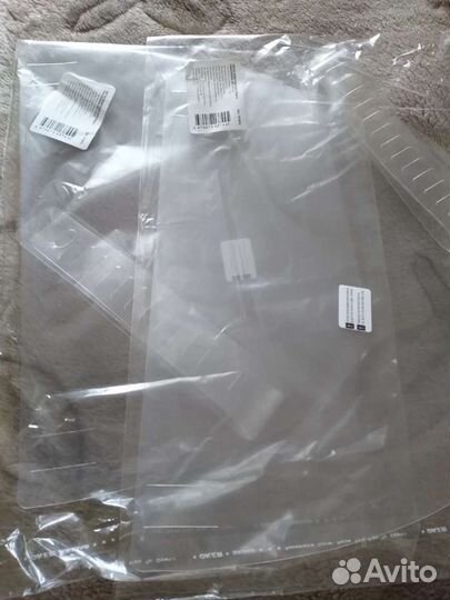 Щиток защитный, халат одноразовый