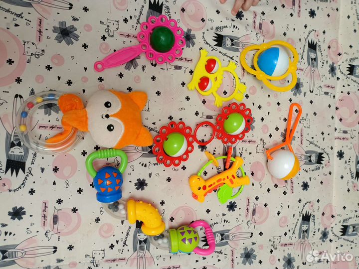 Игрушки для малыша