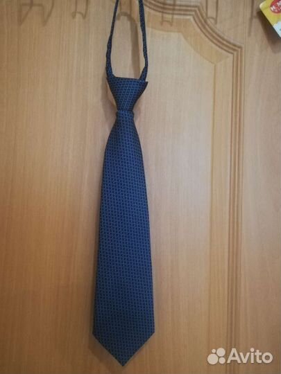 Новый галстук и бабочка