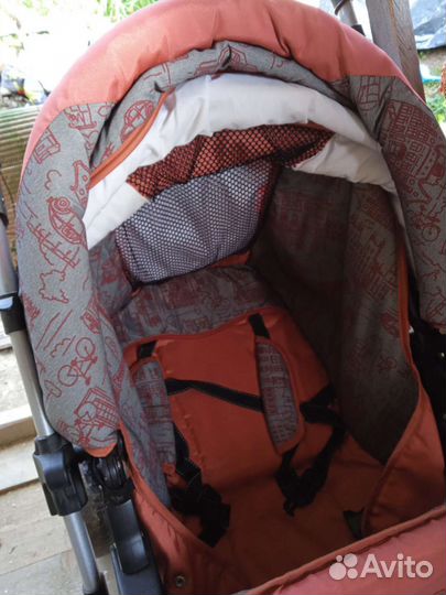 Прогулочная коляска