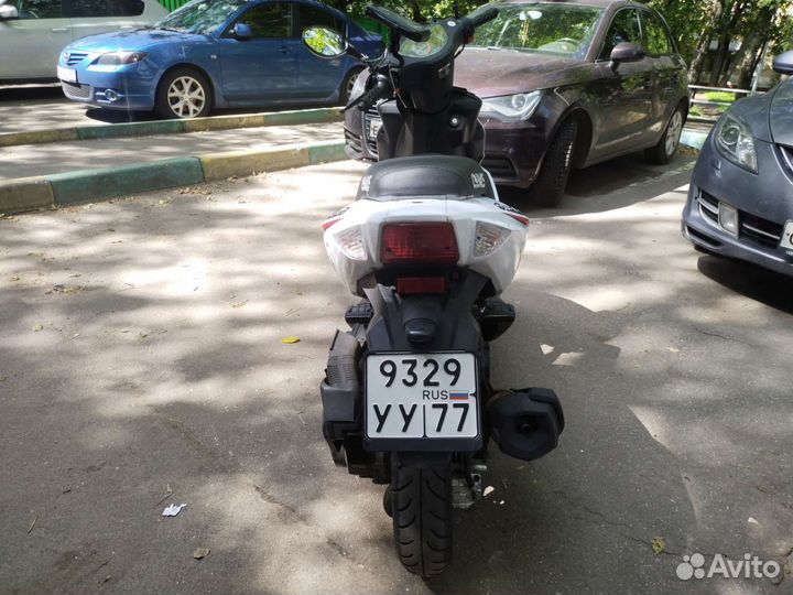 Скутер omaks f22