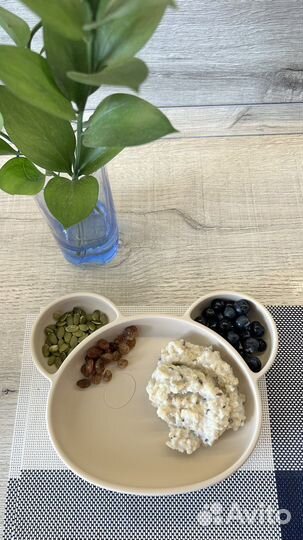 Тарелка силиконовая на присоске противоскользащая