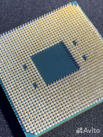 Процессор Ryzen 5 3600 (6 - ядер/12 - потоков)