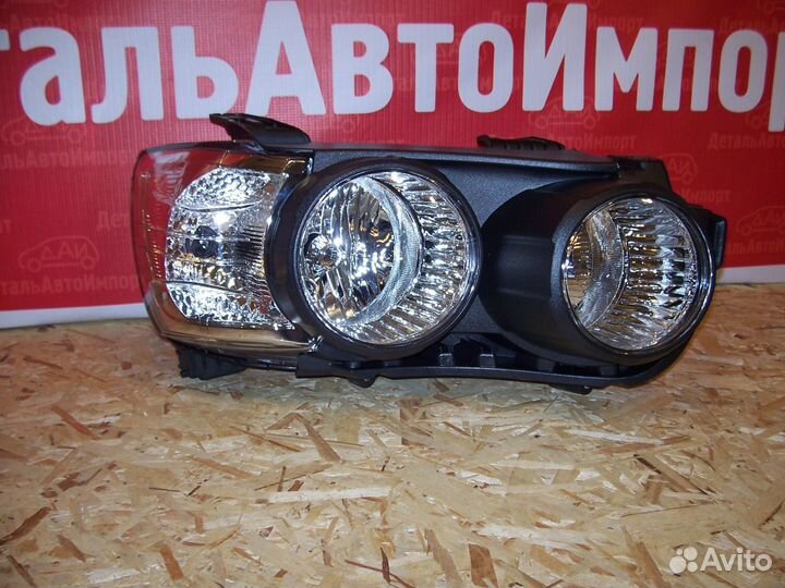 Фара Chevrolet Aveo T300 2011