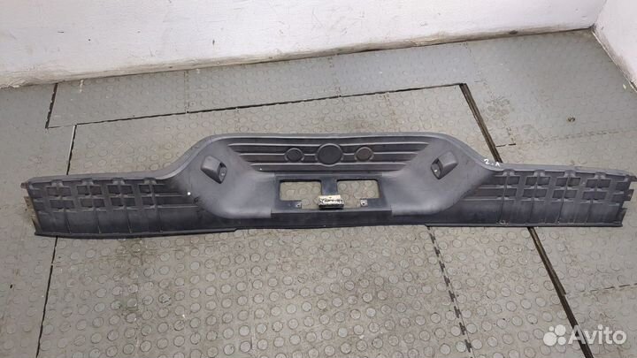 Молдинг бампера Toyota Tundra, 2007