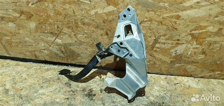 Педаль тормоза Opel Astra H sedan 2004-2014