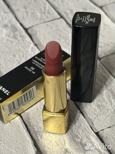 Chanel rouge allure velvet помада 58