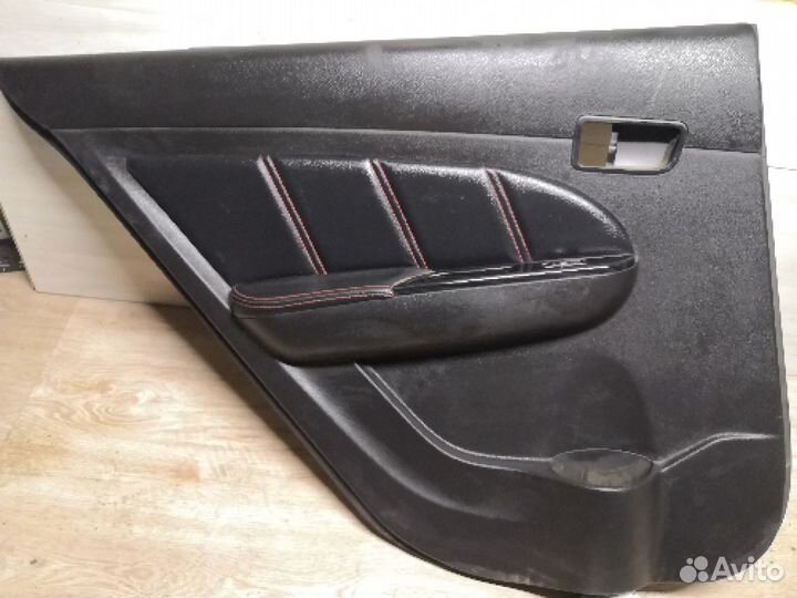 Обшивка двери lifan Solano 650