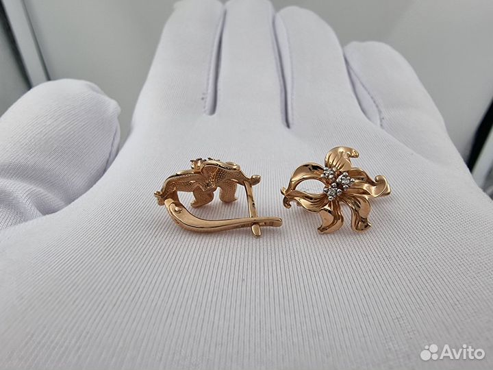 Золотые Серьги 585 пробы с бриллиантами. Рассрочка