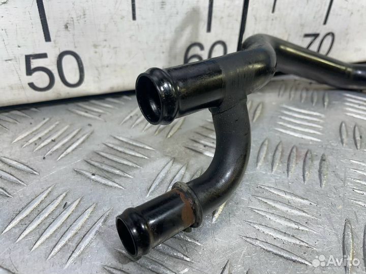 Б/У Трубка системы охлаждения Audi A3 8P1 2#002