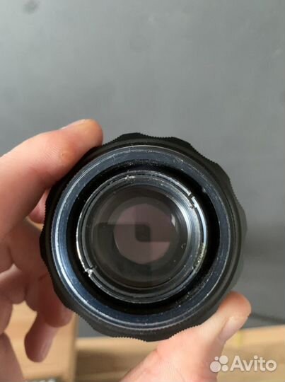 Пленочный фотоаппарат зенит