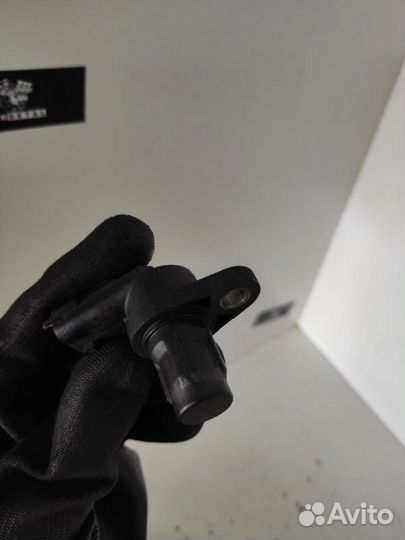 Датчик положения распредвала Ford Focus CB8 pnda