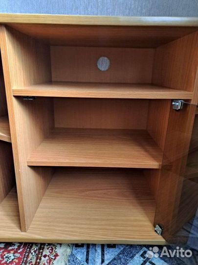 Тумба под телевизор