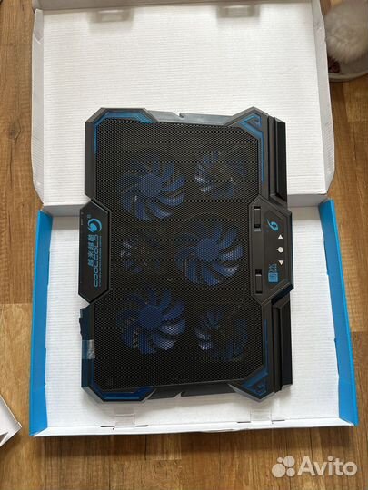 Игровой кулер-подставка для ноутбука