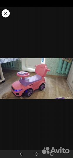 Машинка каталка толокар с ручкой