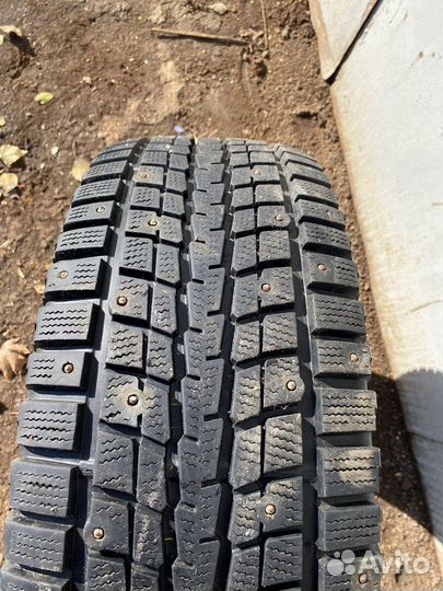 Dunlop SP Winter Ice 01 265/65 R17