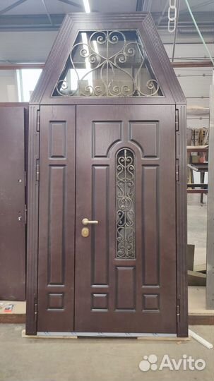 Дверь входная в частный дом под заказ