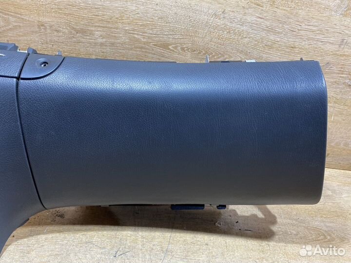 Бардачок Mercedes E W211