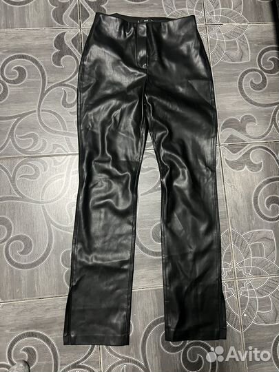 Брюки кожаные mango