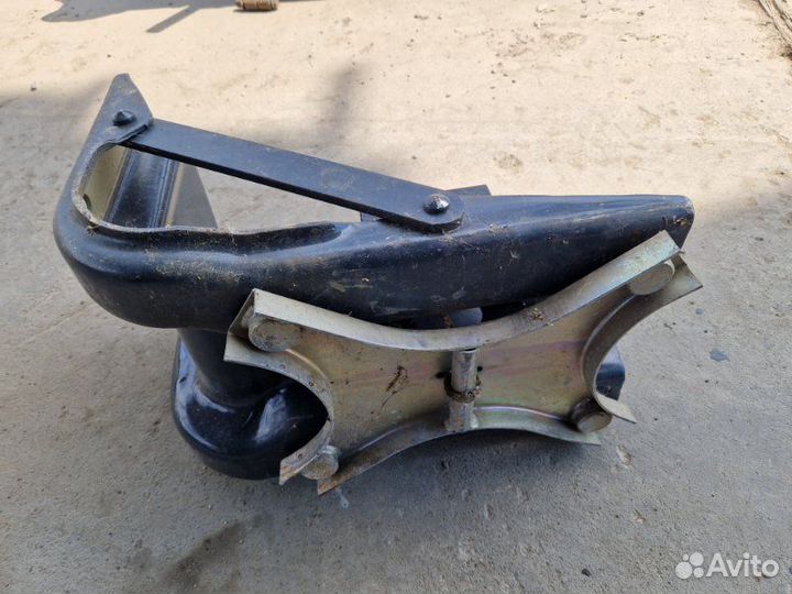 Крепление запасного колеса Daf Xf