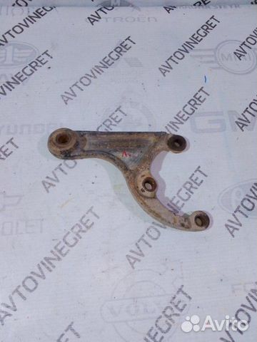 Кронштейн амортизатора заднего Сhevrolet Niva