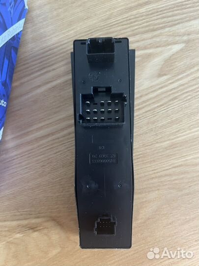 Блок управления стеклоподьемниками,Лада Веста