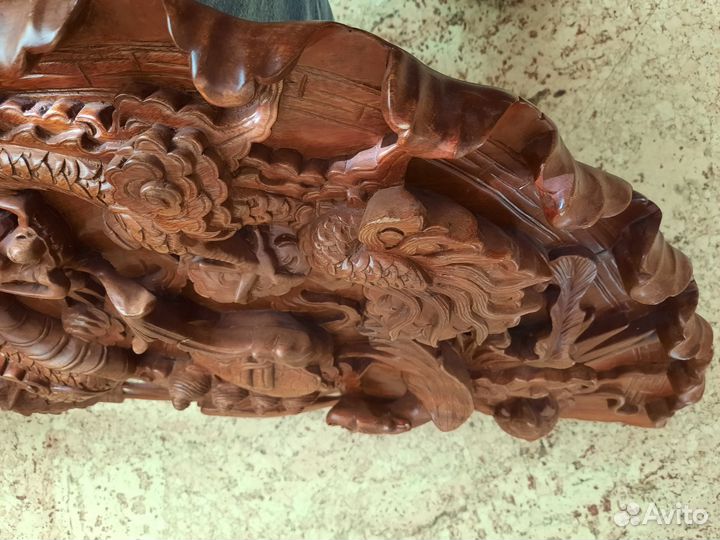 Веер резной, дерево