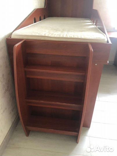 Детская кровать бу