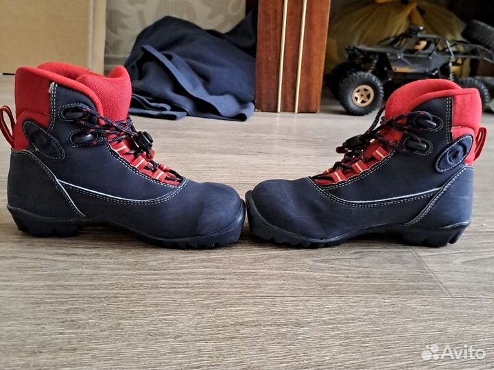 Лыжные ботинки rossignol детские размер 33