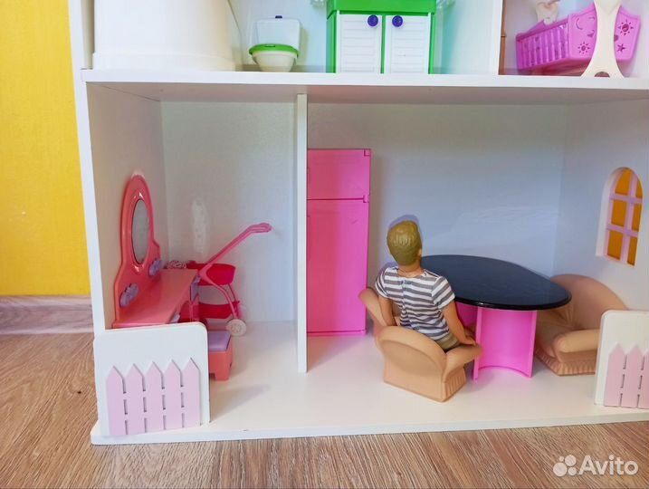 Домик кукольный