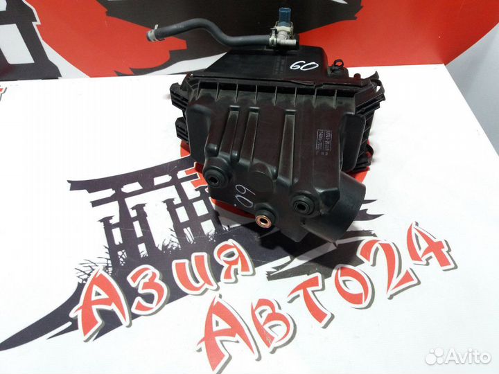Корпус воздушного фильтра Toyota Vitz NCP10 2NZ-FE