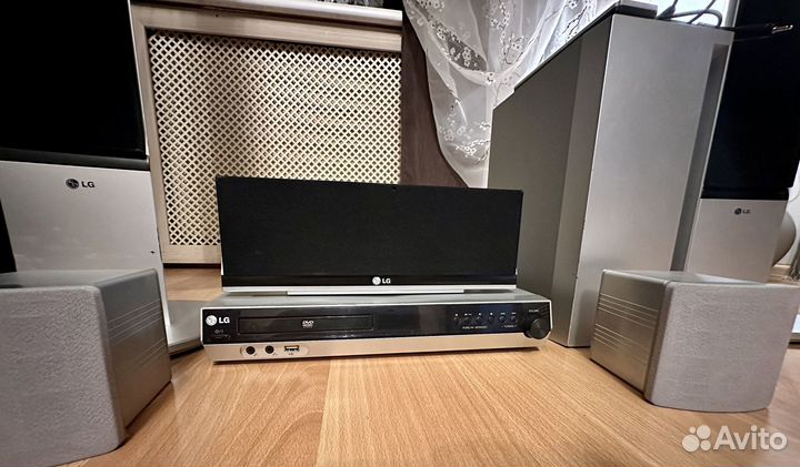 Домашний кинотеатр с караоке LG SH32PH