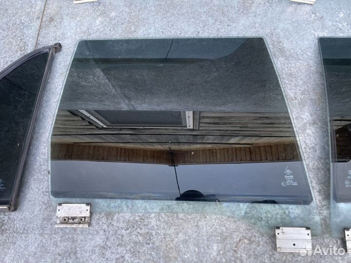 Стекло дверей для BMW E30 (Седан)